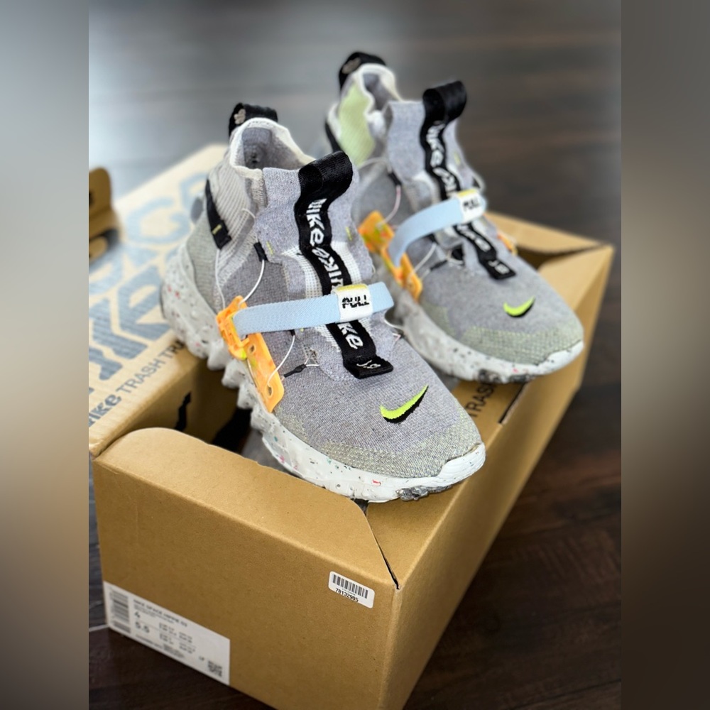 Space Hippie 03 ‘Grey Volt’